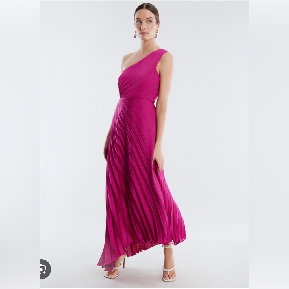 BCBGMAXAZRIA Acacia One Shoulder Satin Gown